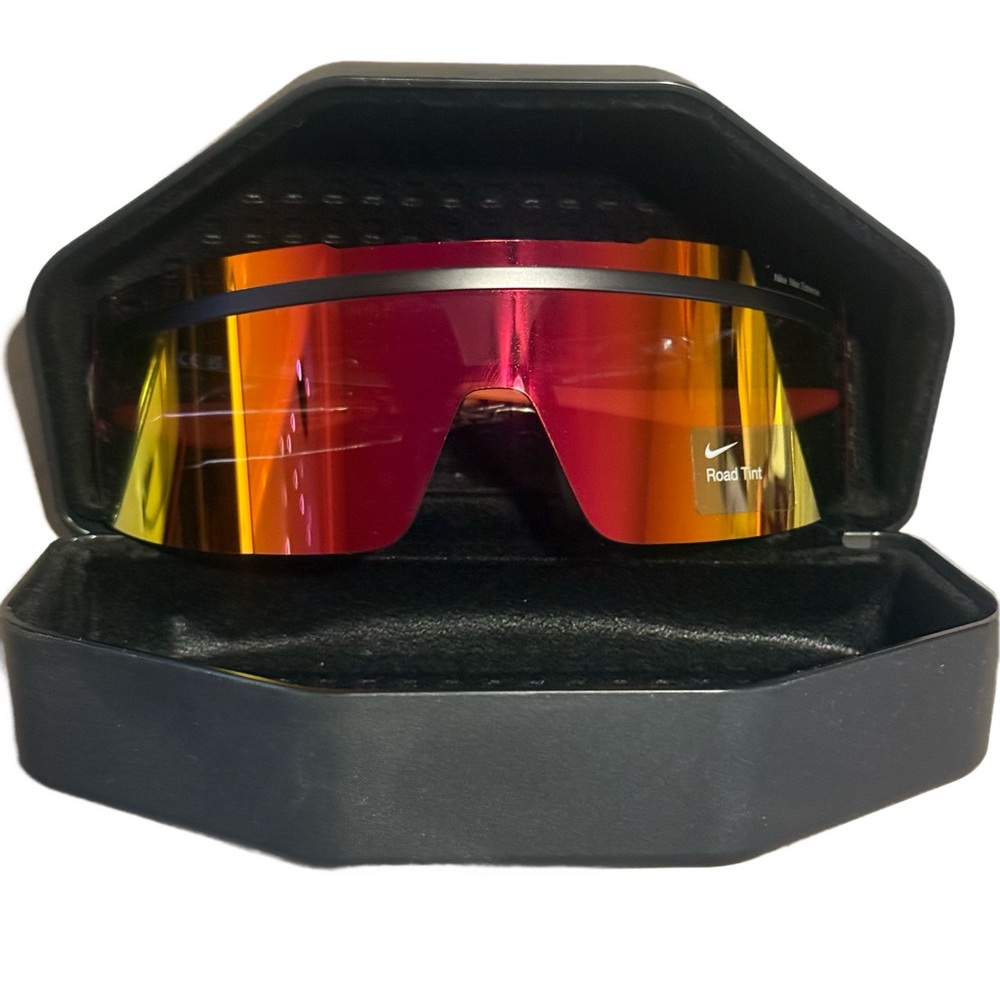 NEW Nike Echo Shield Unisex Mirrored Sunglasses